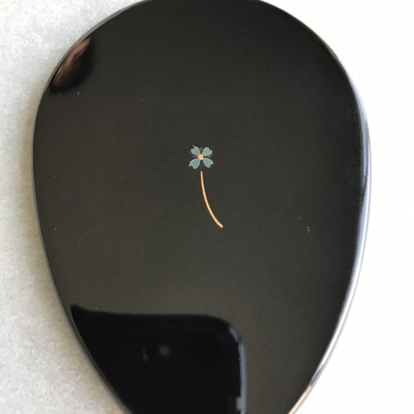 Wajima lacquer Hand mirror, Handcrafted, Four-Leaf Clover, New without Tag - Picture 2 of 6